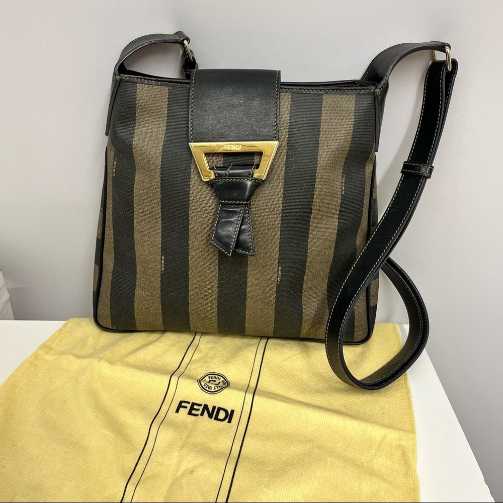 ❤️SOLD❤️ Vintage Fendi Pequin Shoulder Bag Black and Brown Striped Fabulous - Picture 1 of 13